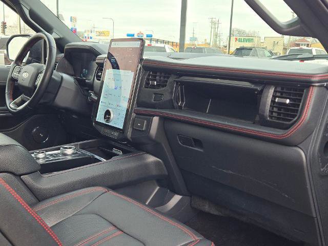 Certified 2022 Ford Expedition Limited image 9