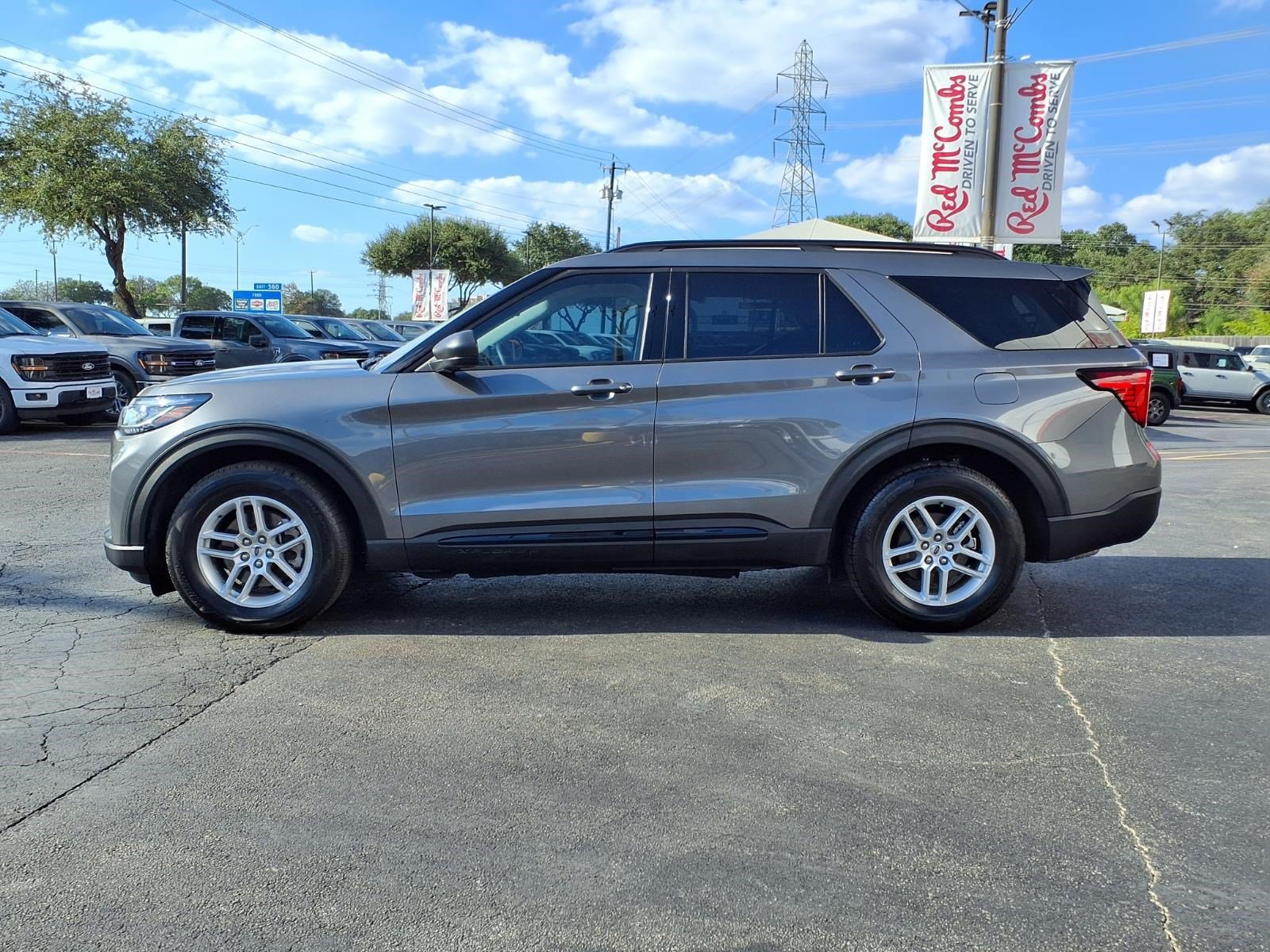 Certified 2026 Ford Explorer Active w/ Active Comfort Package RWD image 9