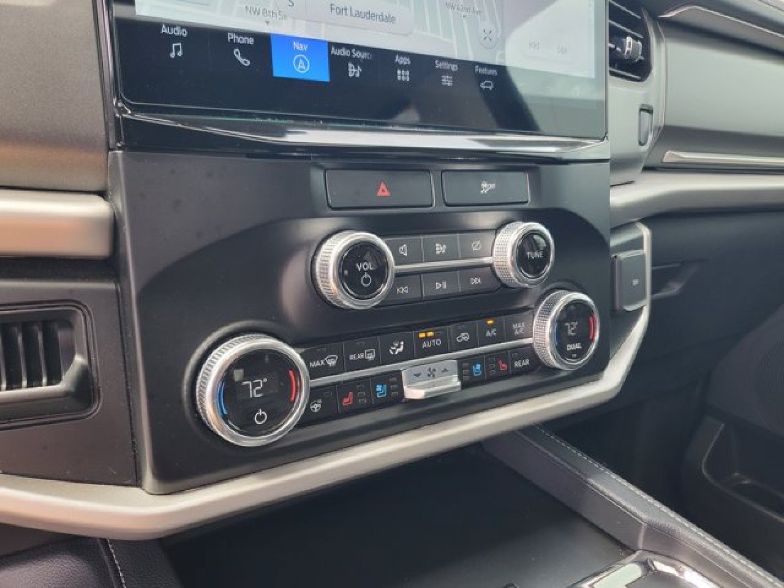 Certified 2023 Ford Expedition XLT RWD image 26