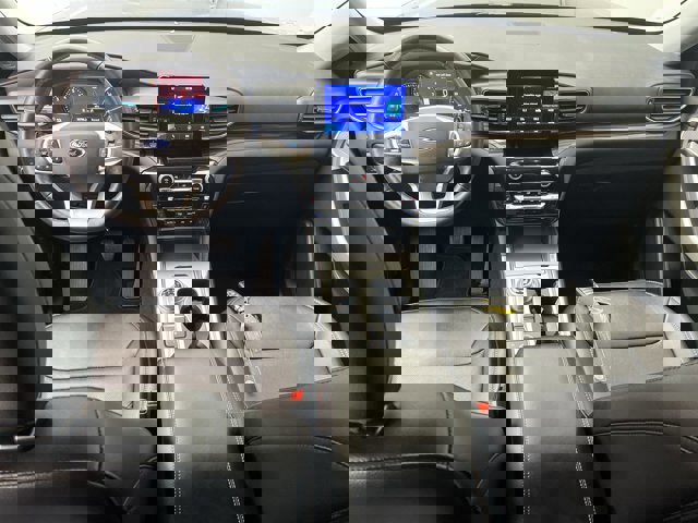 Certified 2021 Ford Explorer Limited w/ Equipment Group 301A image 8