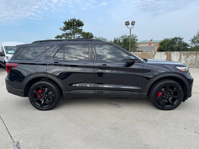 Certified 2024 Ford Explorer ST w/ Equipment Group 401A AWD/4WD image 4