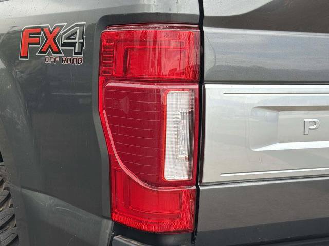 Certified 2020 Ford F350 Platinum w/ FX4 Off-Road Package AWD/4WD image 8