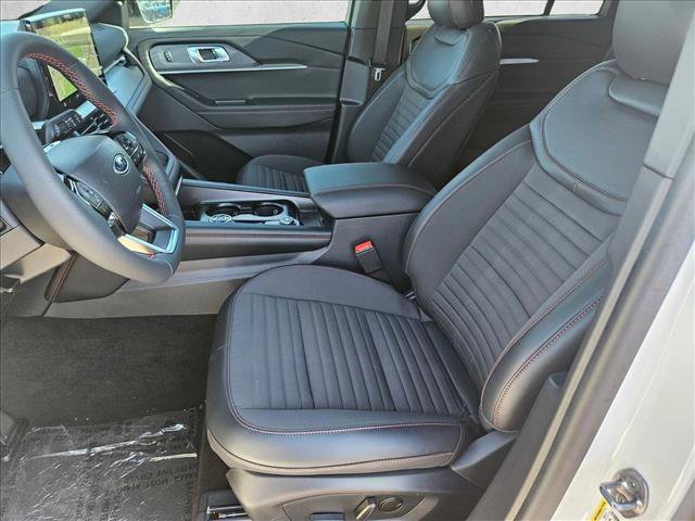 Certified 2025 Ford Explorer ST-Line RWD image 16