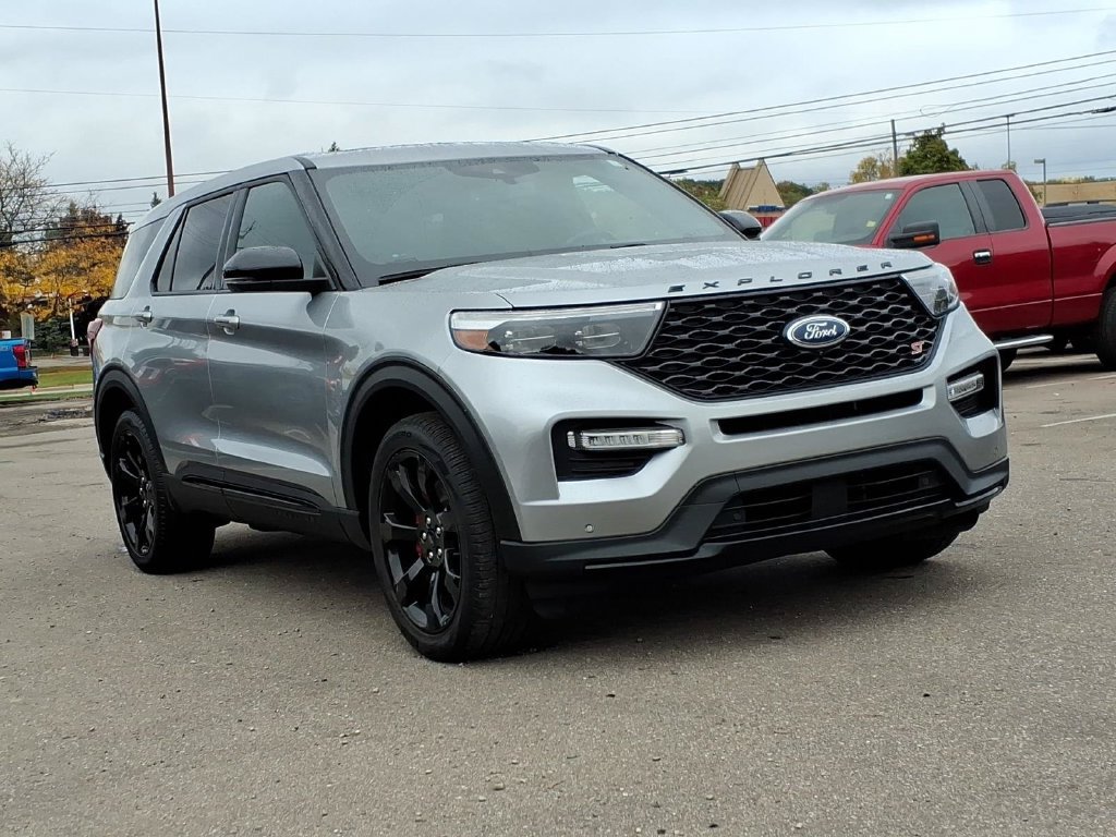 Certified 2022 Ford Explorer ST w/ Equipment Group 401A AWD/4WD image 7