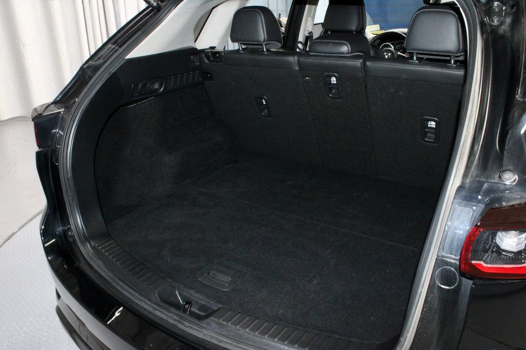 Used 2025 MAZDA CX-5 AWD 2.5 S w/ Preferred Package image 16