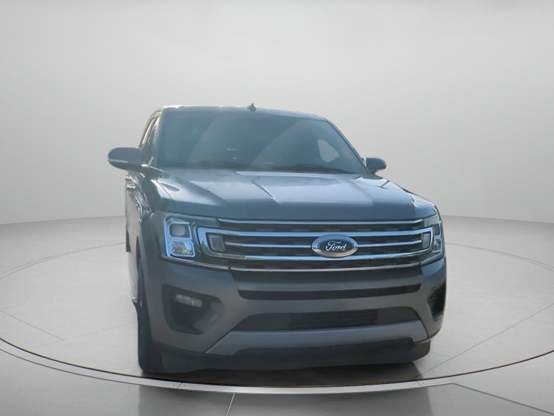 Certified 2019 Ford Expedition XLT w/ Equipment Group 202A RWD image 4