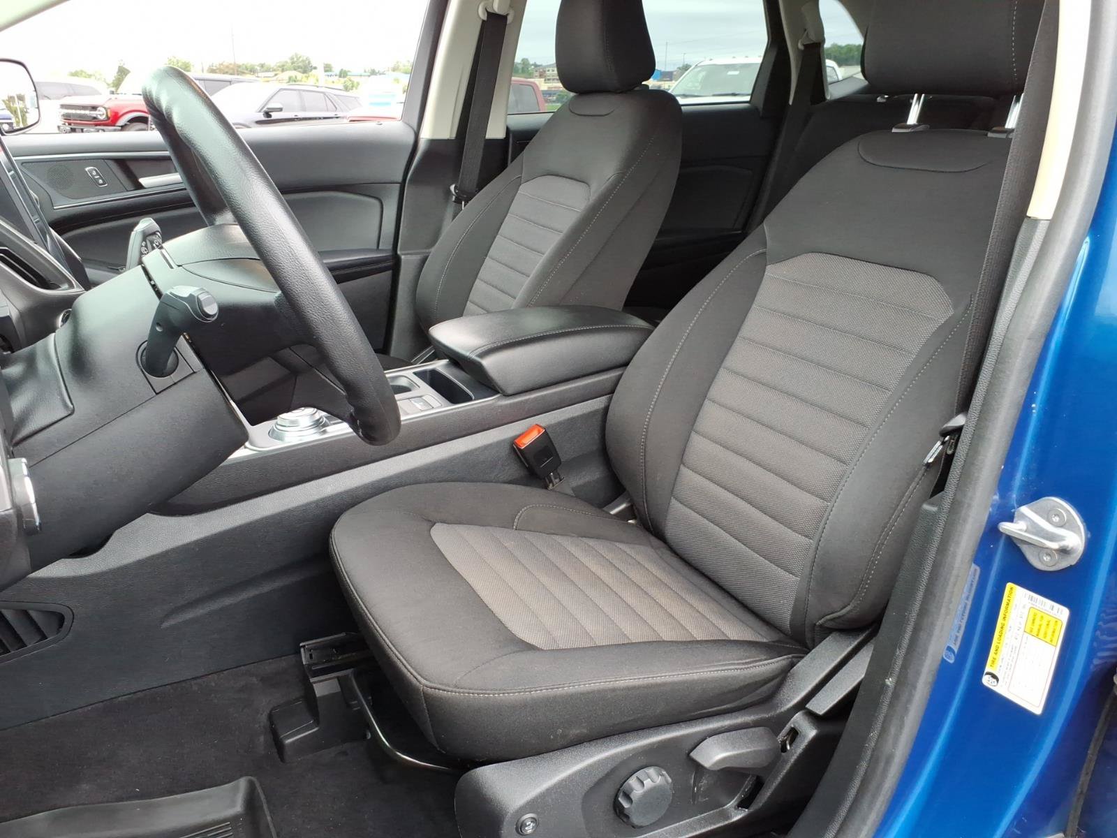 Certified 2024 Ford Edge SE w/ Black Appearance Package AWD/4WD image 8