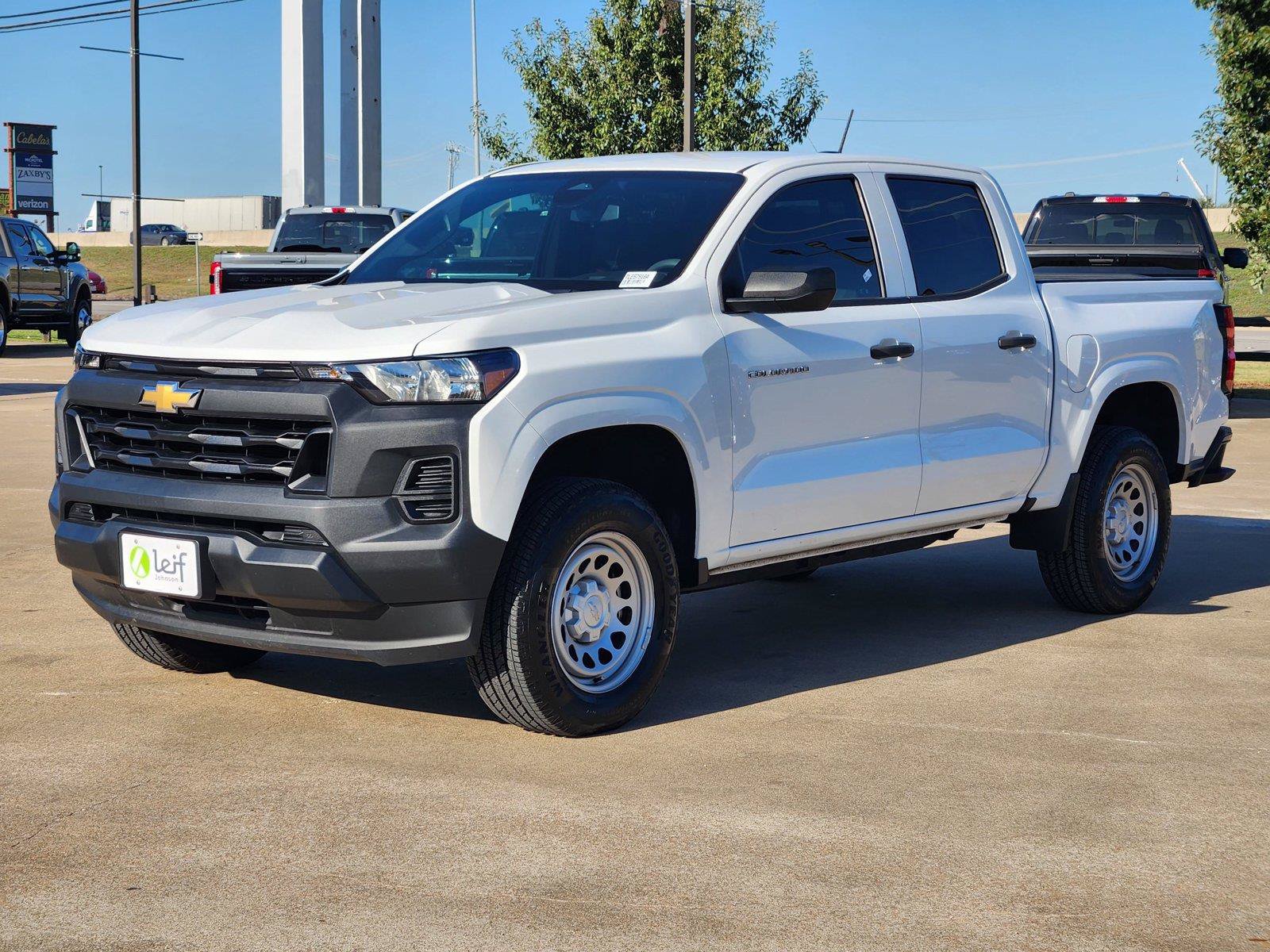 Used 2024 Chevrolet Colorado W/T w/ Advanced Trailering Package RWD image 3