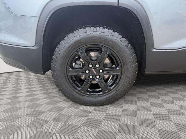Used 2021 GMC Acadia AT4 w/ Technology Package AWD/4WD image 9