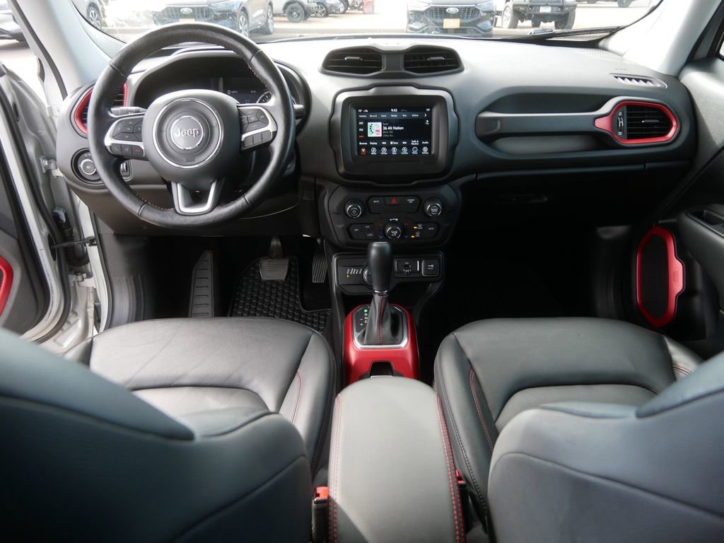 Used 2018 Jeep Renegade Trailhawk AWD/4WD image 18