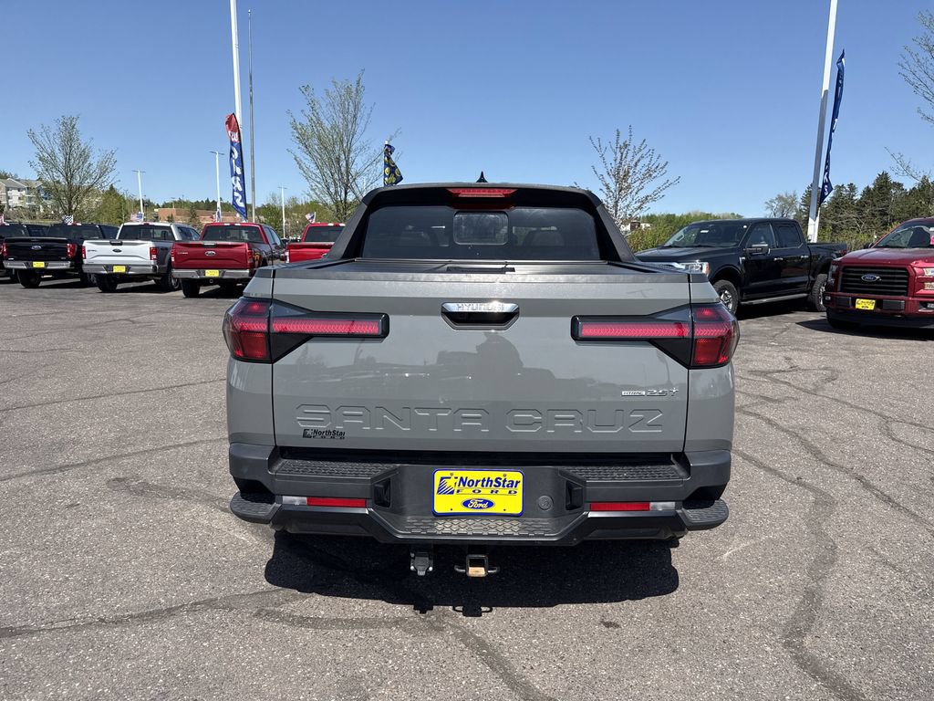 Used 2024 Hyundai Santa Cruz Night AWD/4WD image 4