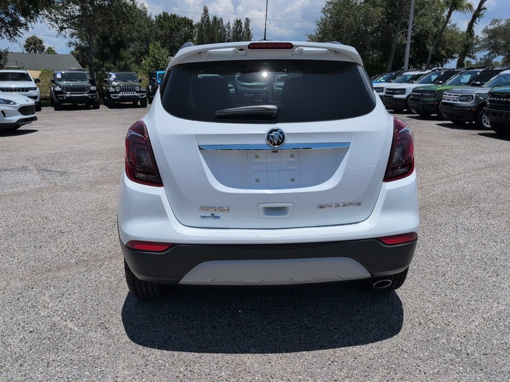 Used 2020 Buick Encore Sport Touring w/ Safety Package FWD image 4