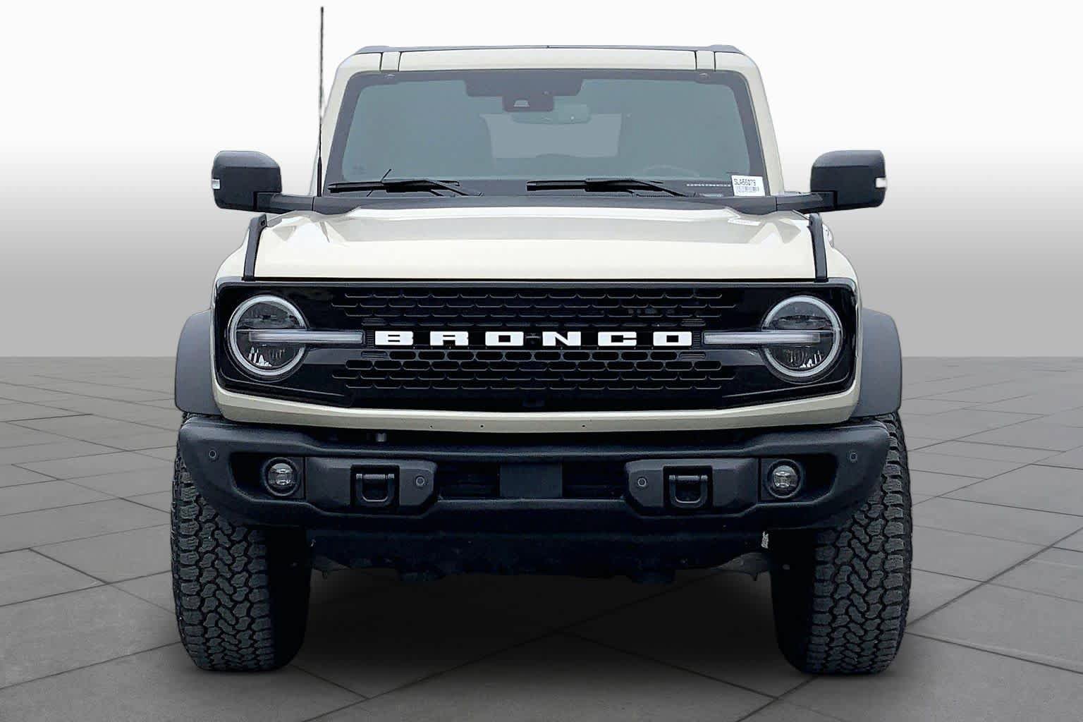 Certified 2025 Ford Bronco Badlands AWD/4WD image 4