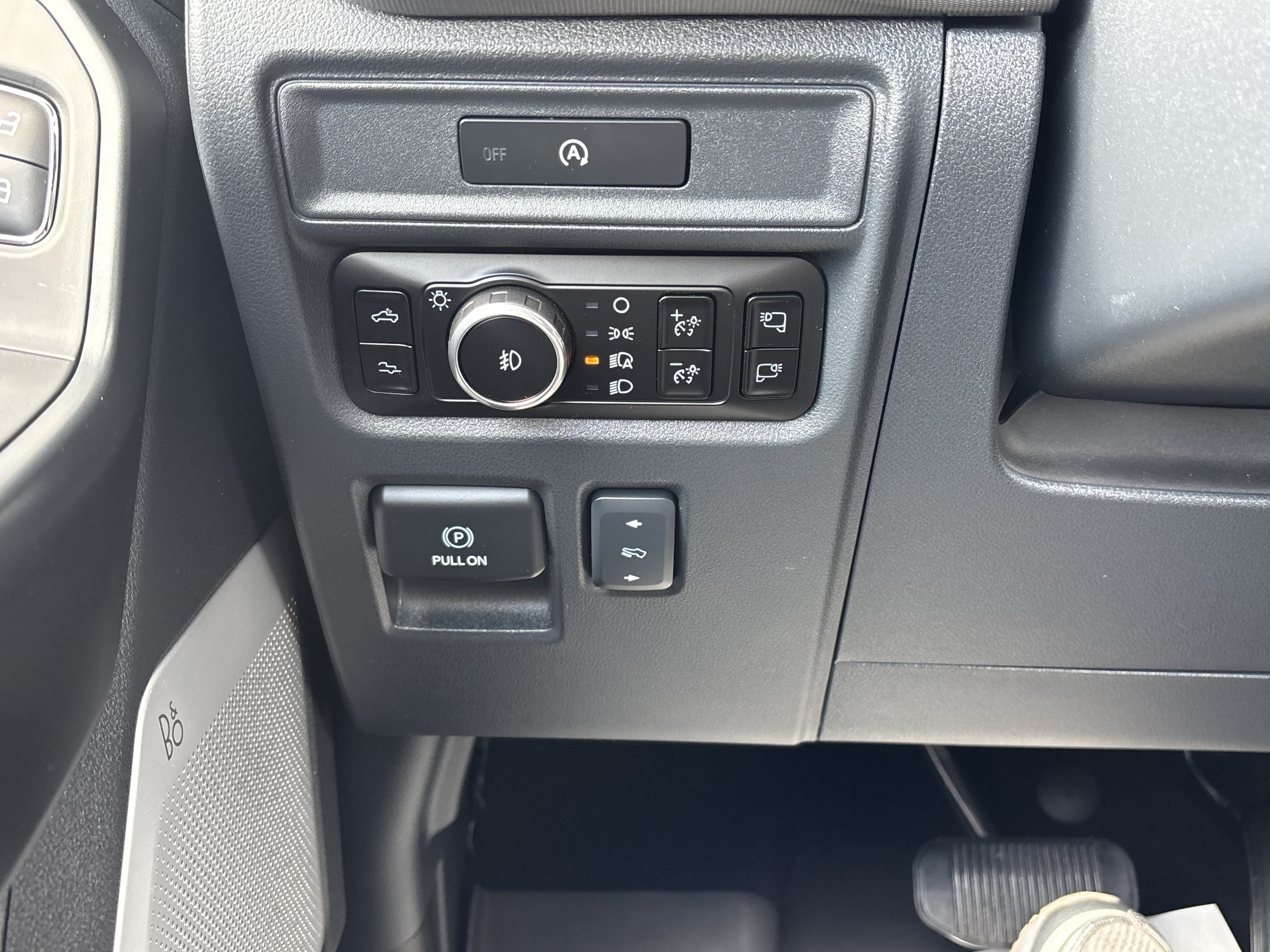 Certified 2025 Ford F150 Raptor AWD/4WD image 38