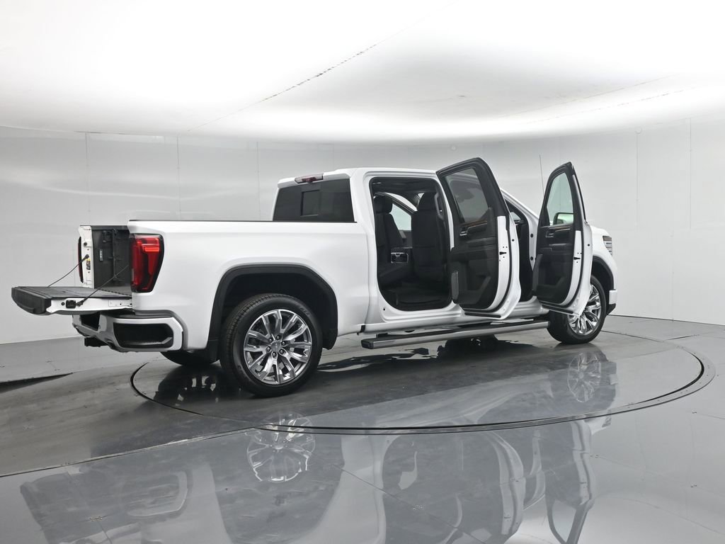 Used 2024 GMC Sierra 1500 Denali w/ Denali Reserve Package AWD/4WD image 6