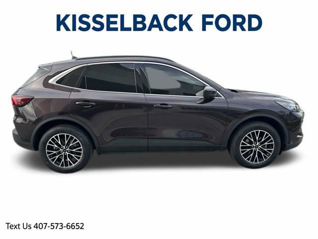 Certified 2023 Ford Escape SE w/ PHEV Premium Package FWD image 6
