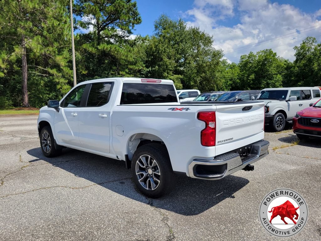 Used 2023 Chevrolet Silverado 1500 LT AWD/4WD image 3
