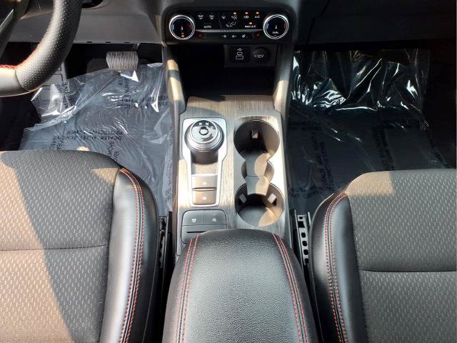 Certified 2025 Ford Escape ST-Line Select AWD/4WD image 20