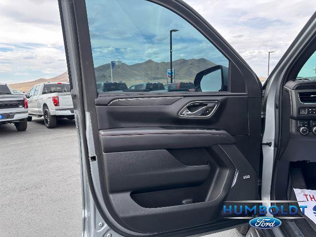 Used 2023 Chevrolet Tahoe RST w/ RST Performance Edition AWD/4WD image 11
