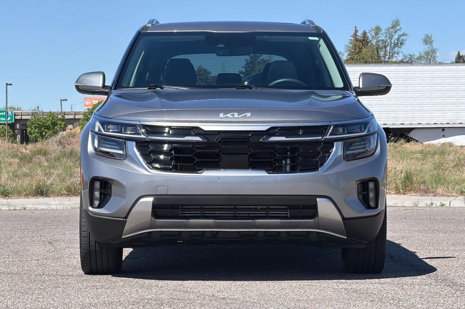 Used 2024 Kia Seltos SX w/ SX Sunroof Package AWD/4WD image 10