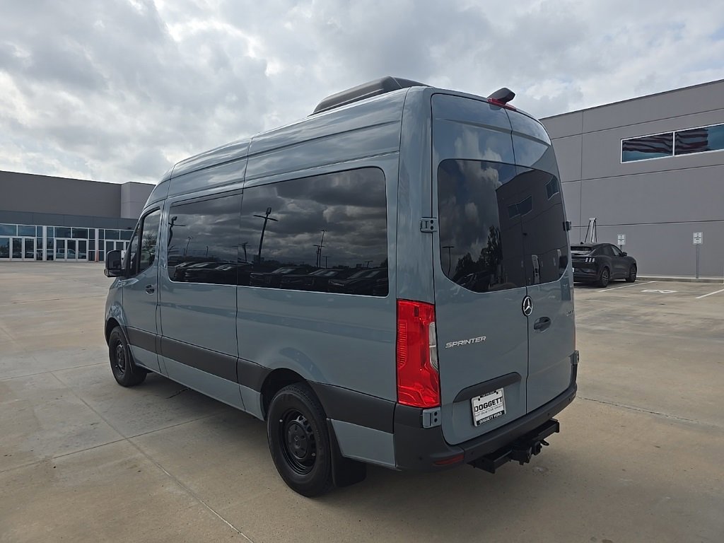 Used 2023 Mercedes-Benz Sprinter 1500 image 4