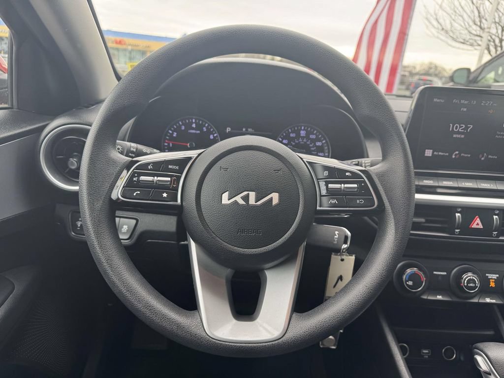 Used 2023 Kia Forte LXS FWD image 12