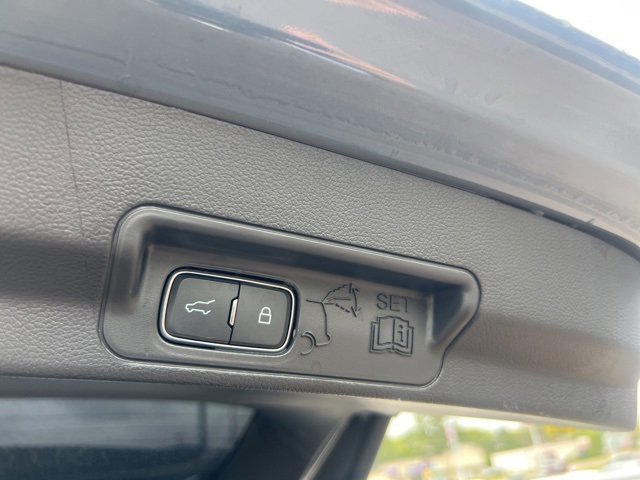 Certified 2025 Ford Explorer ST-Line image 26