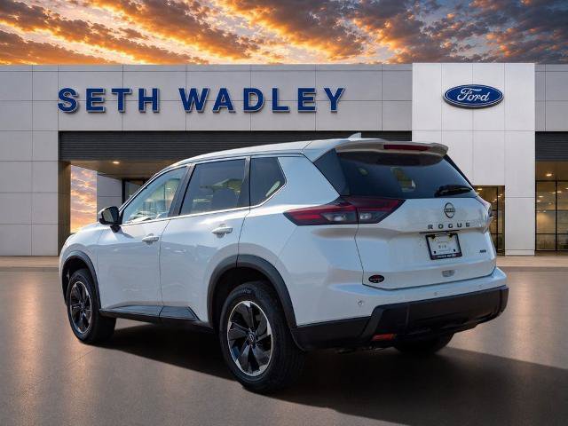 Used 2025 Nissan Rogue SV AWD/4WD image 5