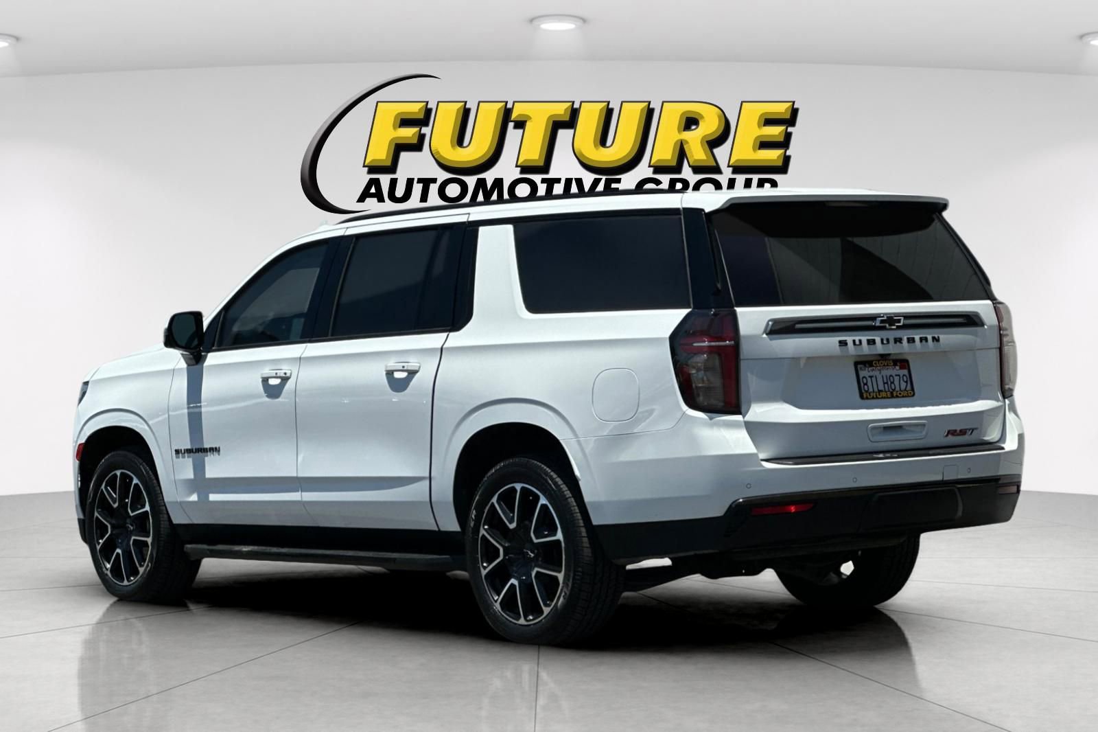 Used 2021 Chevrolet Suburban RST w/ Luxury Package AWD/4WD image 5