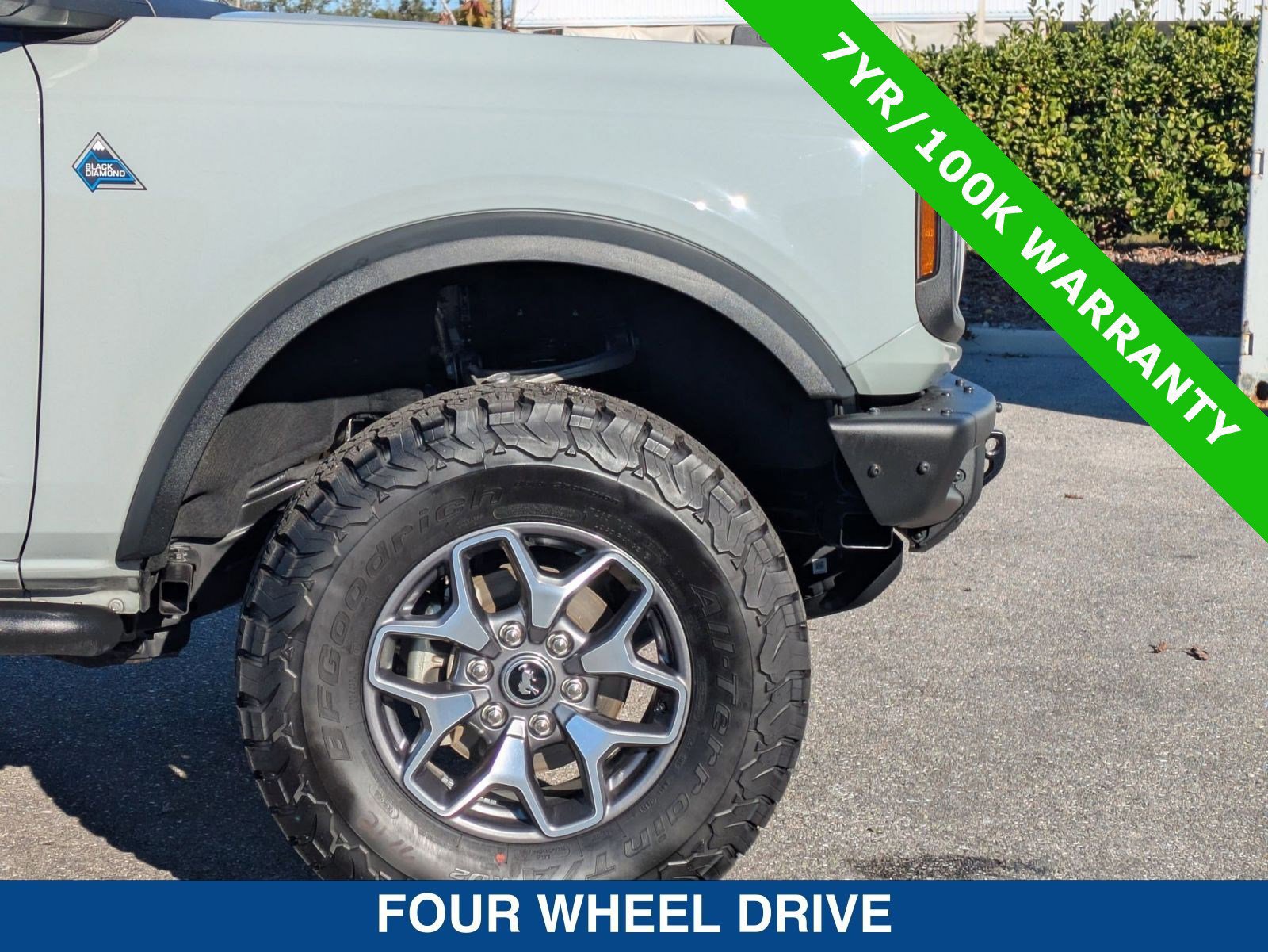 Certified 2021 Ford Bronco Black Diamond image 12