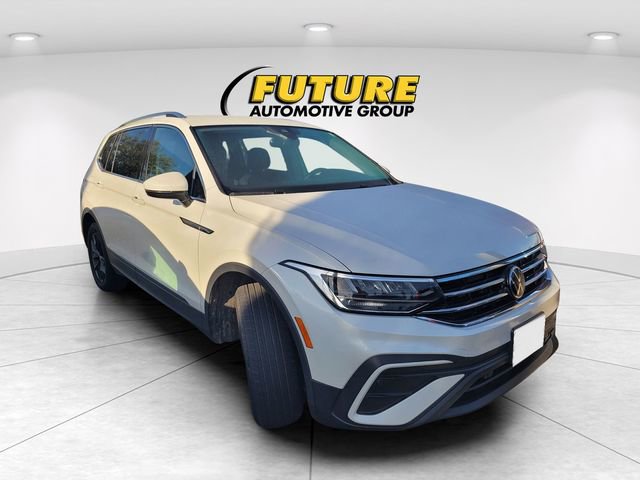 Used 2023 Volkswagen Tiguan SE