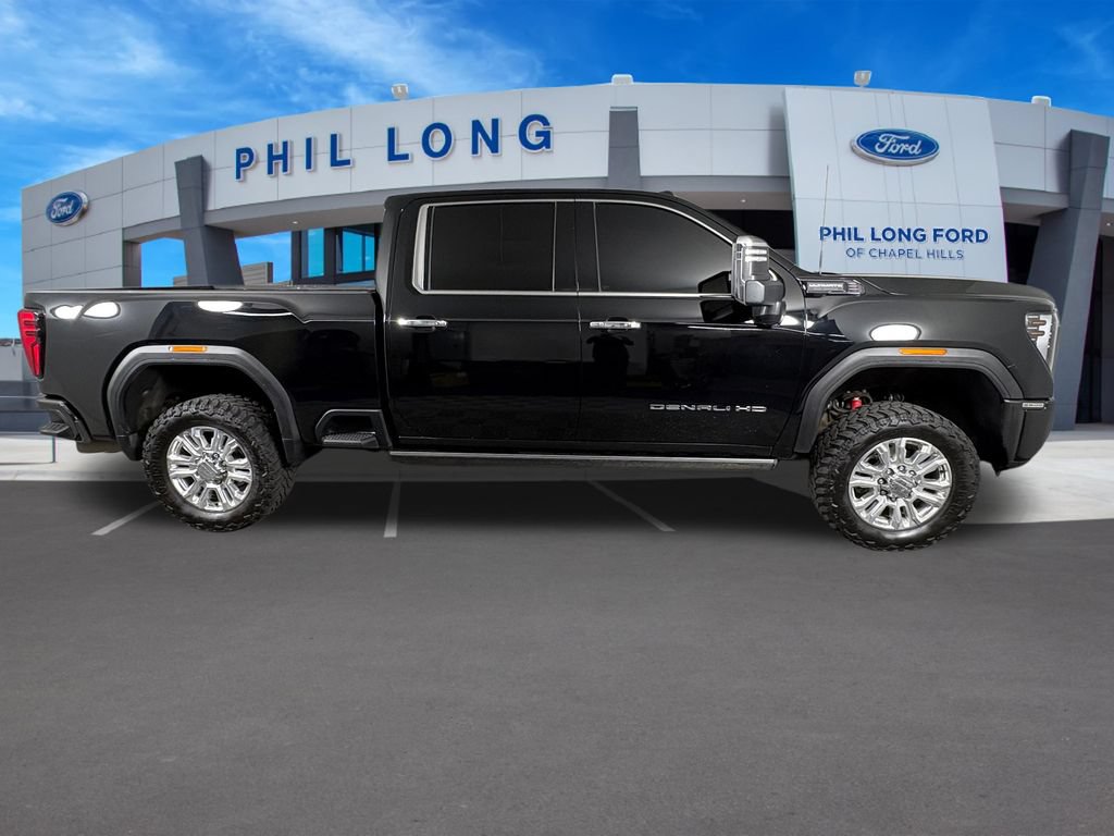 Used 2024 GMC Sierra 3500 Denali Ultimate AWD/4WD image 6