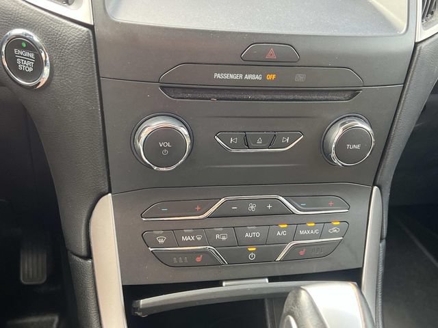 Certified 2017 Ford Edge SEL w/ Equipment Group 201A AWD/4WD image 21