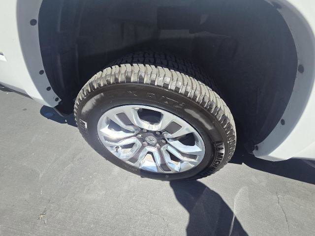 Used 2023 RAM 1500 Limited AWD/4WD image 9