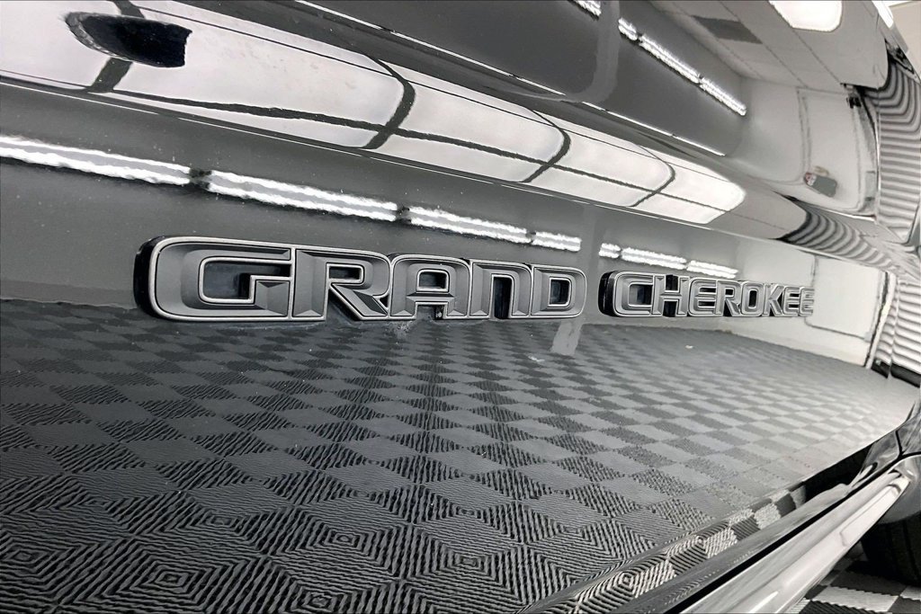 Used 2020 Jeep Grand Cherokee High Altitude AWD/4WD image 8