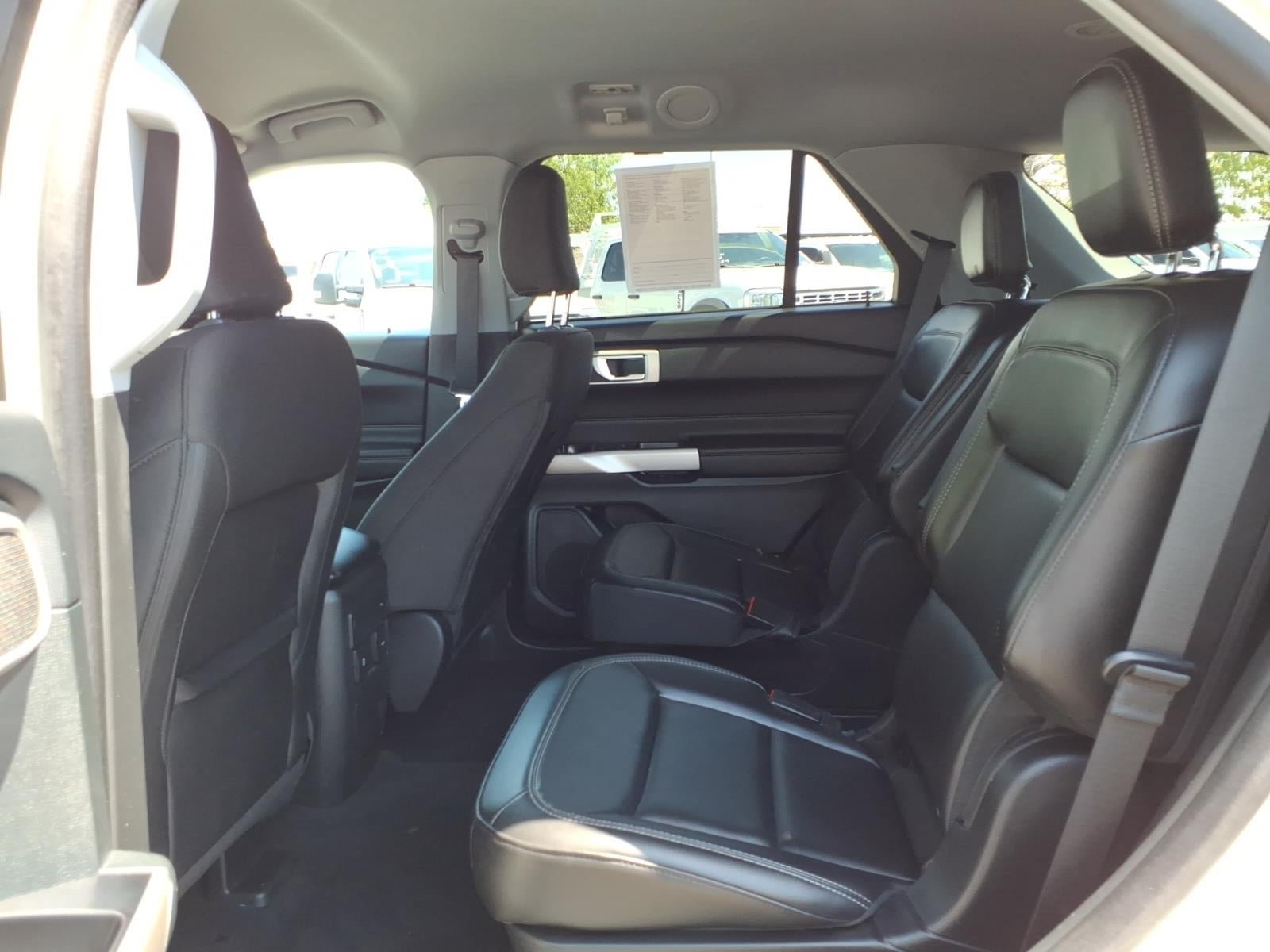 Certified 2023 Ford Explorer XLT RWD image 18