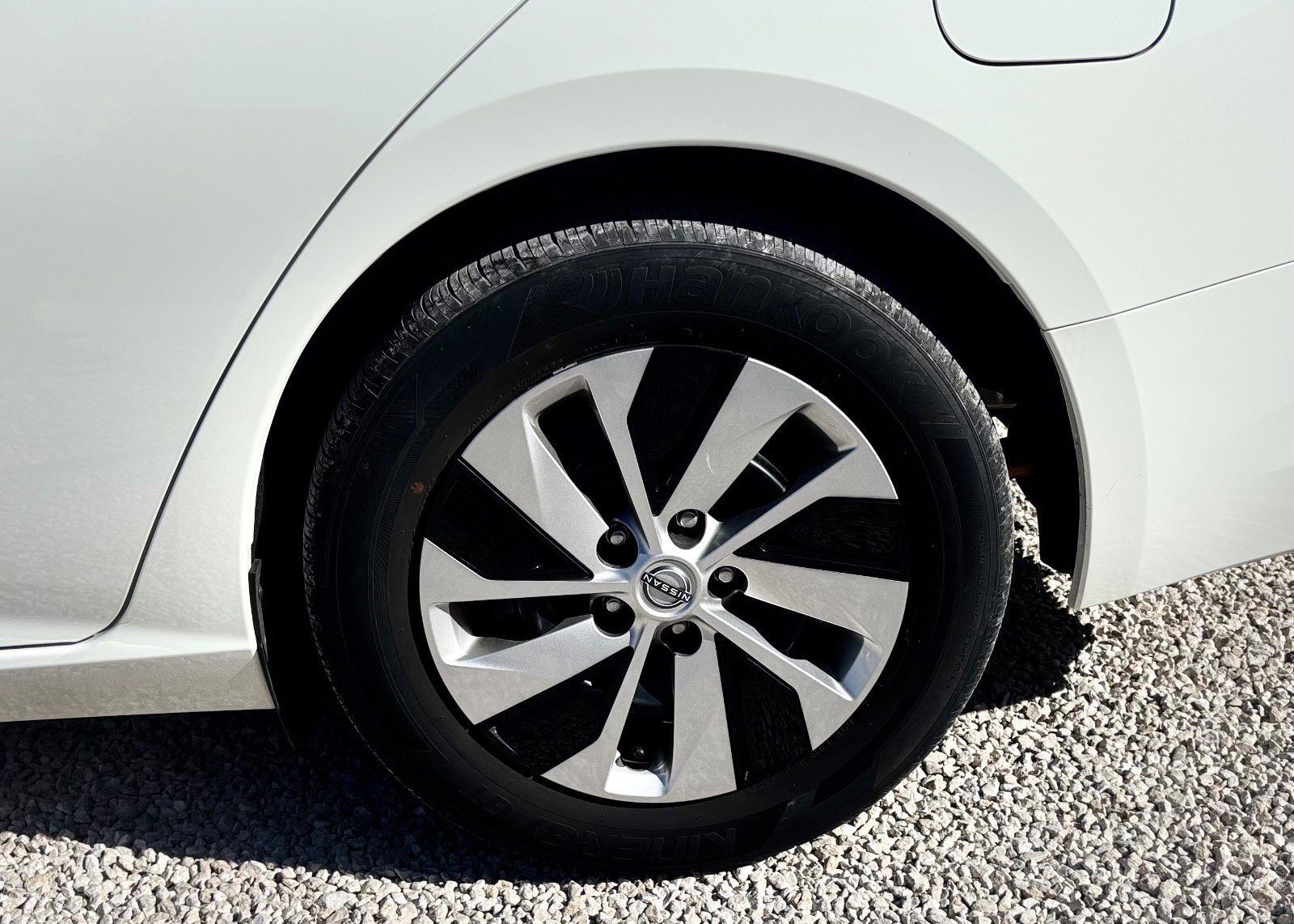 Used 2025 Nissan Altima 2.5 S image 17