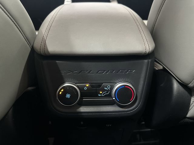 Certified 2025 Ford Explorer Active w/ Active Comfort Package AWD/4WD image 37