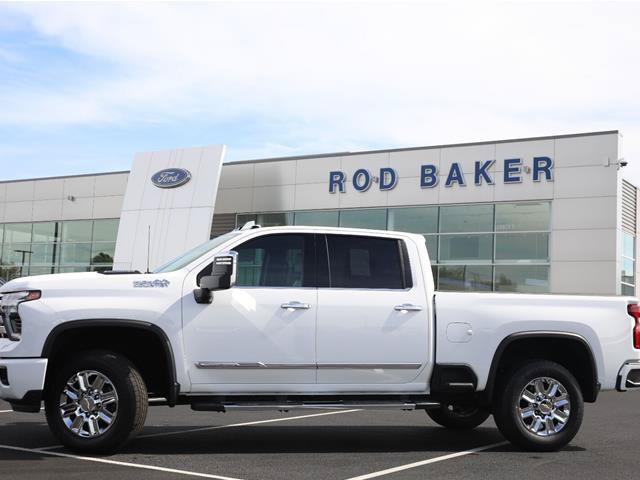 Used 2024 Chevrolet Silverado 2500 High Country w/ Z71 Off-Road Package AWD/4WD image 6