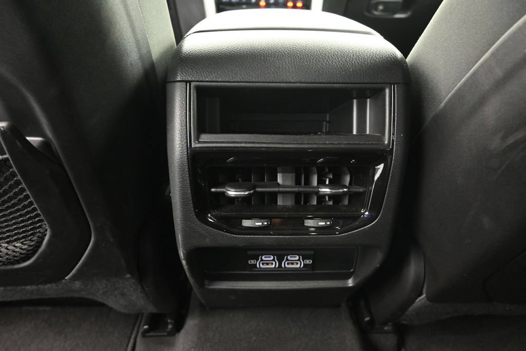 Used 2025 Jeep Grand Cherokee Laredo X AWD/4WD image 19