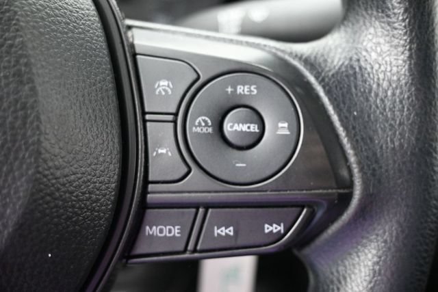 Used 2024 Toyota Corolla LE FWD image 16