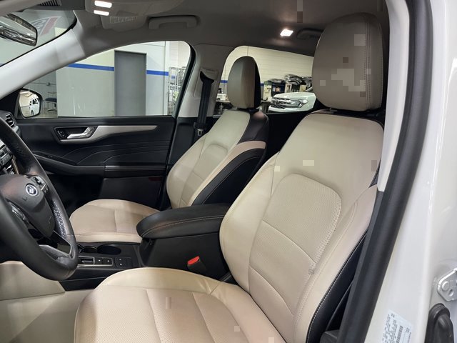 Certified 2022 Ford Escape SEL w/ Technology Package image 9