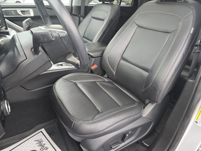 Certified 2023 Ford Explorer XLT w/ Equipment Group 202A AWD/4WD image 26