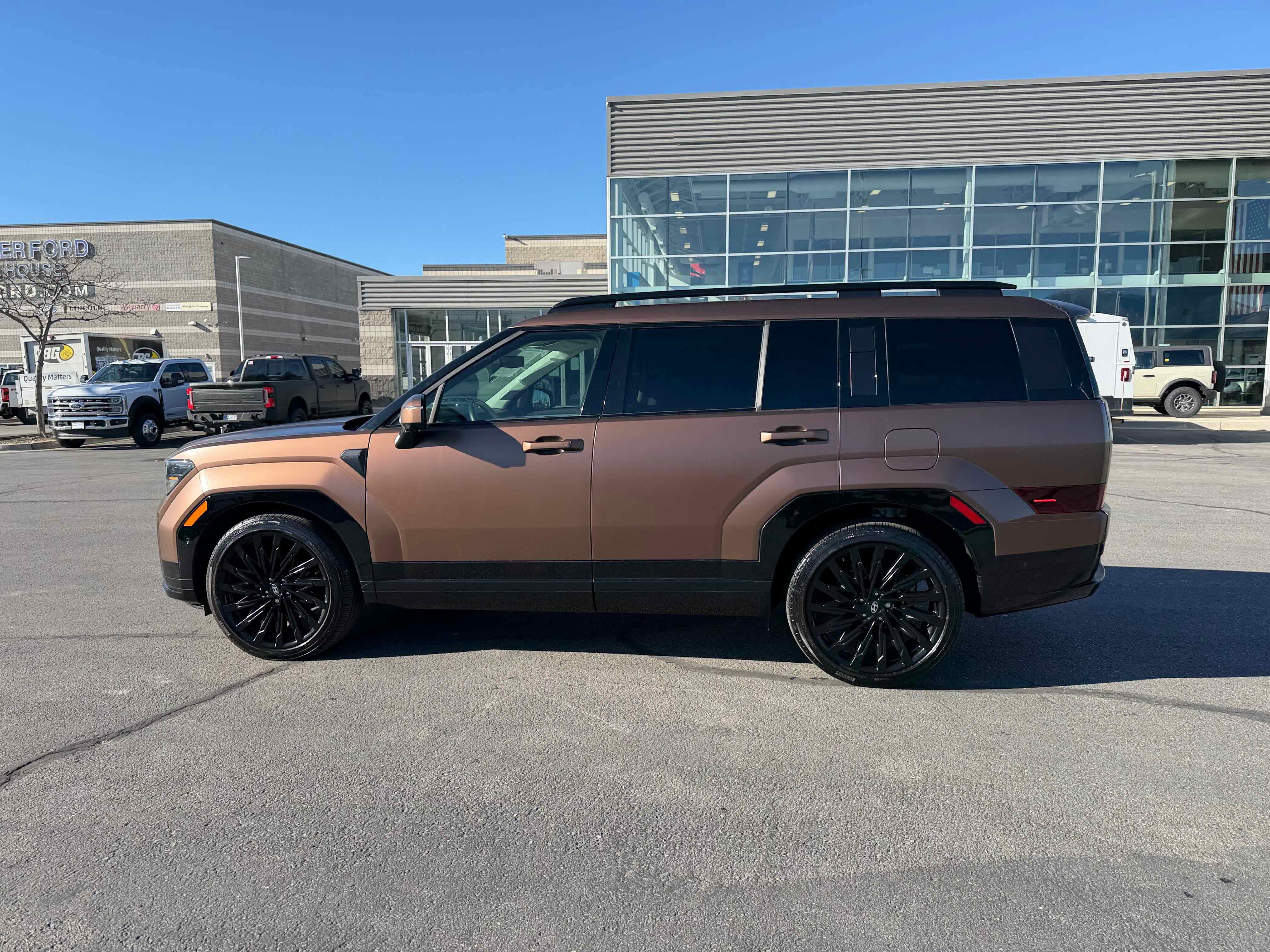 Used 2024 Hyundai Santa Fe Calligraphy image 2