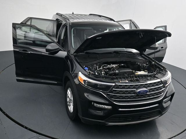 Certified 2023 Ford Explorer XLT w/ Equipment Group 202A AWD/4WD image 39