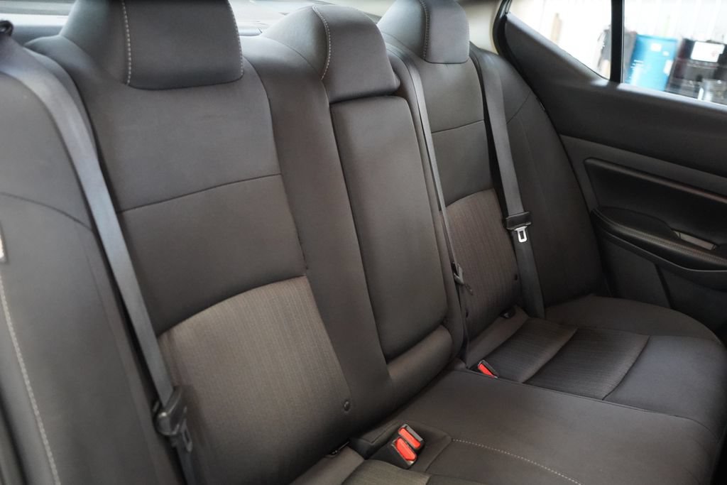 Used 2025 Nissan Altima 2.5 SV FWD image 20