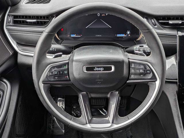 Used 2023 Jeep Grand Cherokee Altitude image 26