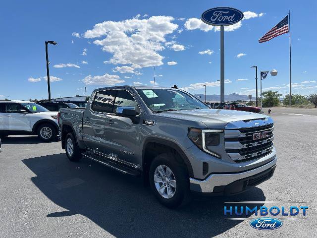 Used 2025 GMC Sierra 1500 SLE AWD/4WD image 3