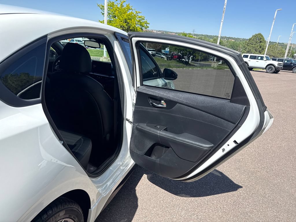 Used 2023 Kia Forte GT-Line w/ GT-Line Technology Package FWD image 23