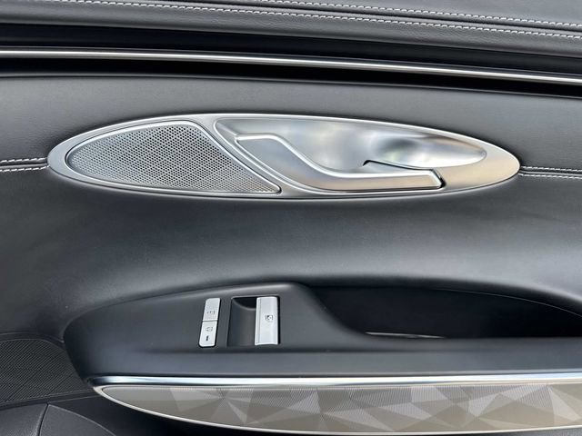 Used 2025 Genesis GV70 3.5T Sport w/ Sport Advanced Package image 15